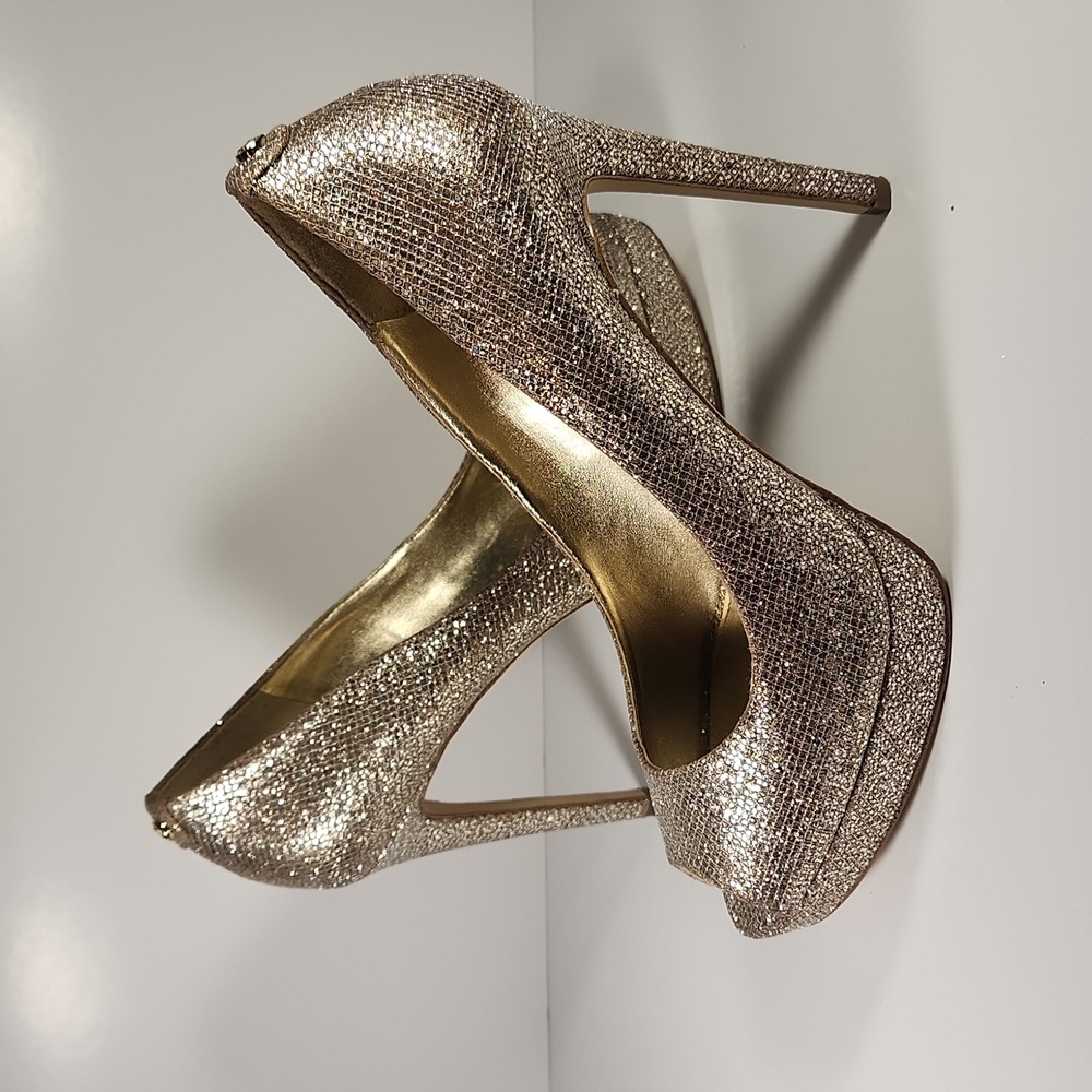 Michael Kores platform peep toe pumps 8